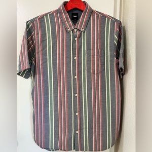VANS SHORT SLEEVE STRIPED BUTTON UP SHIRT SIZE LARGE
